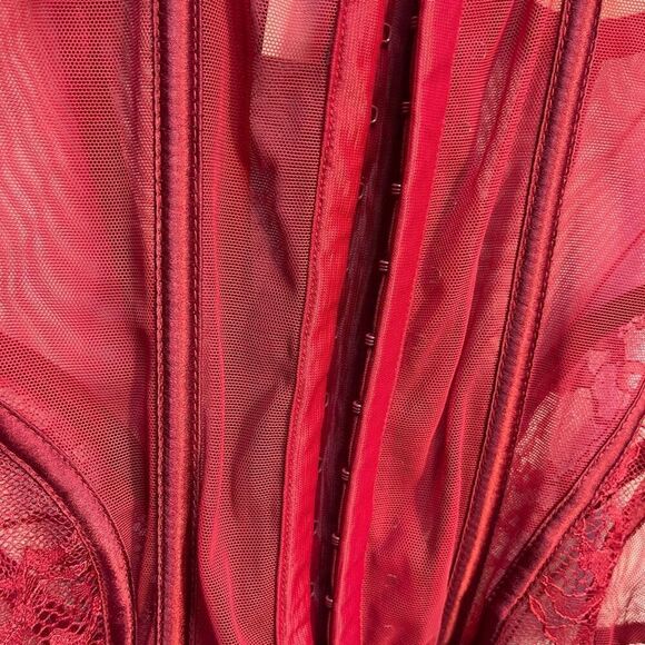Victoria’s Secret Red Mesh Lace Satin Bustier Corset Top Size 34B NWT - Picture 6 of 7